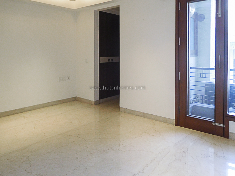 4 BHK Flat For Sale in Greater Kailash Part 1