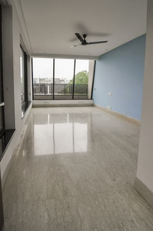 3 BHK Penthouse For Sale in Jangpura Extension