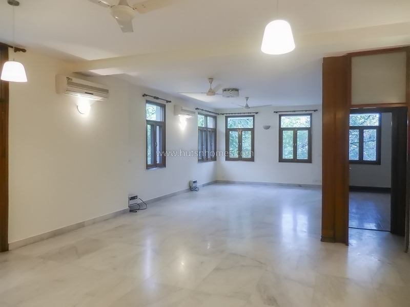 4 BHK Flat For Sale in Vasant Vihar