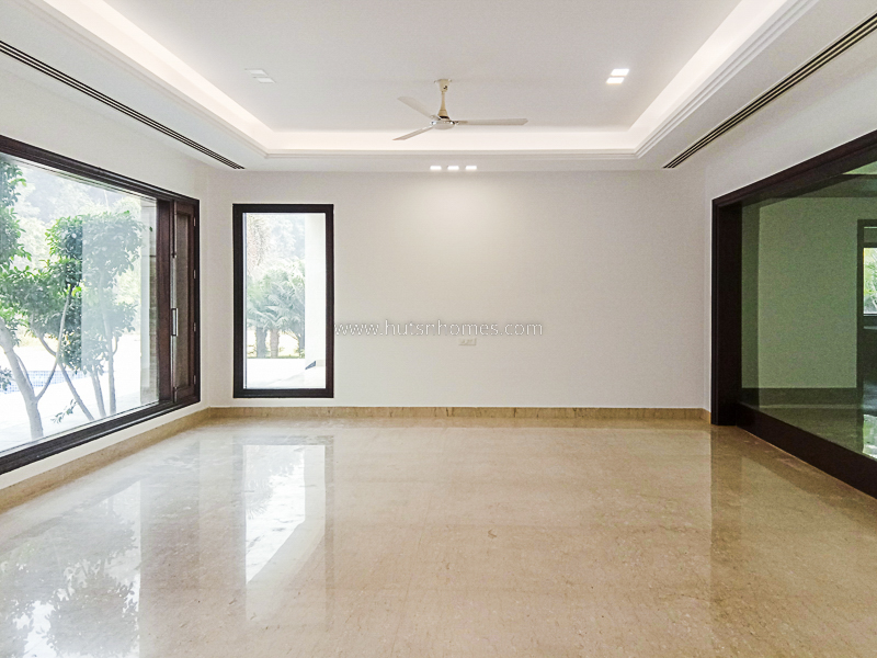 5 BHK Farm House For Sale in Gadaipur