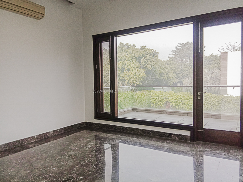 5 BHK Farm House For Sale in Gadaipur