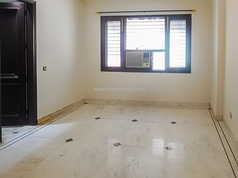 3 BHK Flat For Rent in Defence Colony