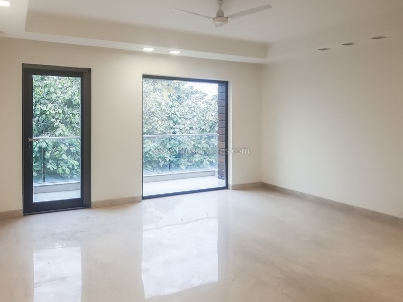 4 BHK Flat For Sale in Vasant Vihar