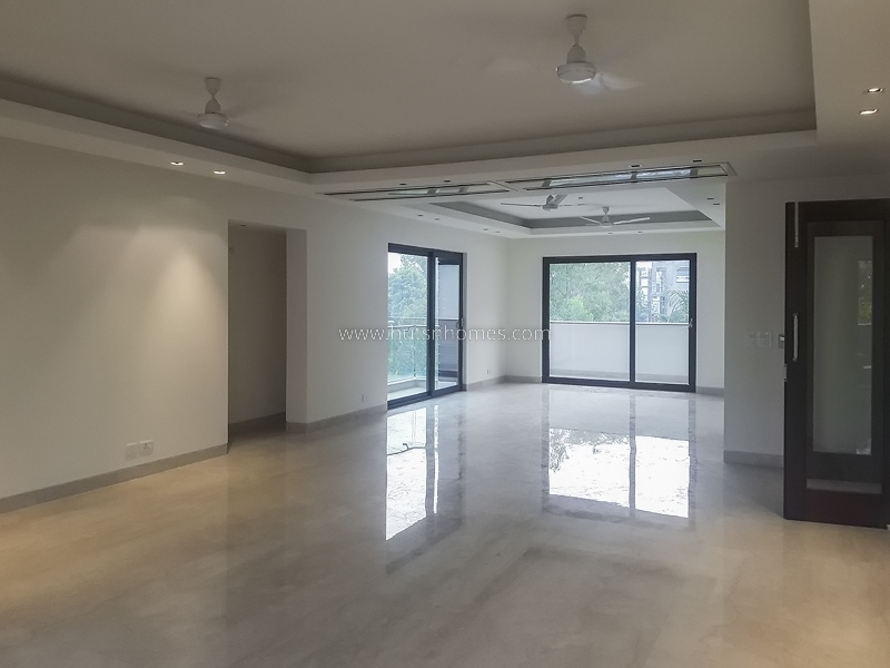 4 BHK Flat For Sale in Vasant Vihar