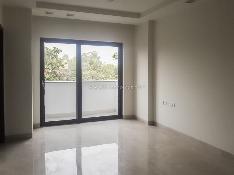 4 BHK Flat For Sale in Vasant Vihar