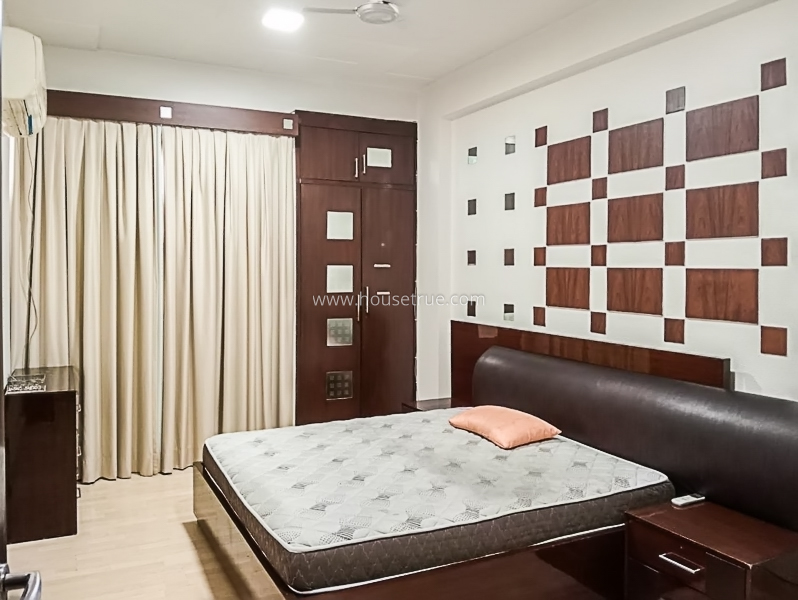 4 BHK Flat For Sale in Greater Kailash Part 2