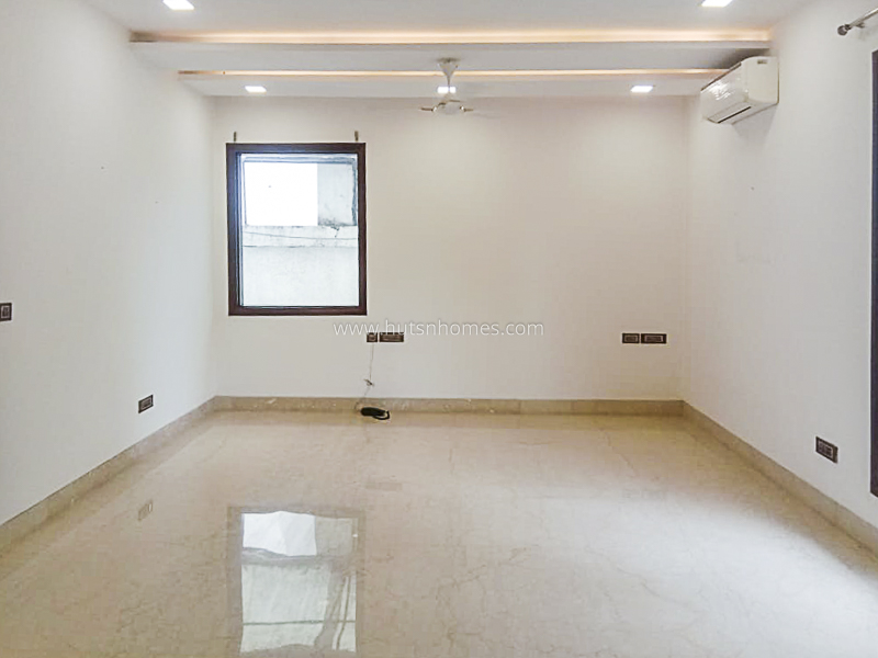 5 BHK Farm House For Rent in Vasant Kunj