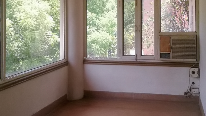 3 BHK House For Rent in Chanakyapuri