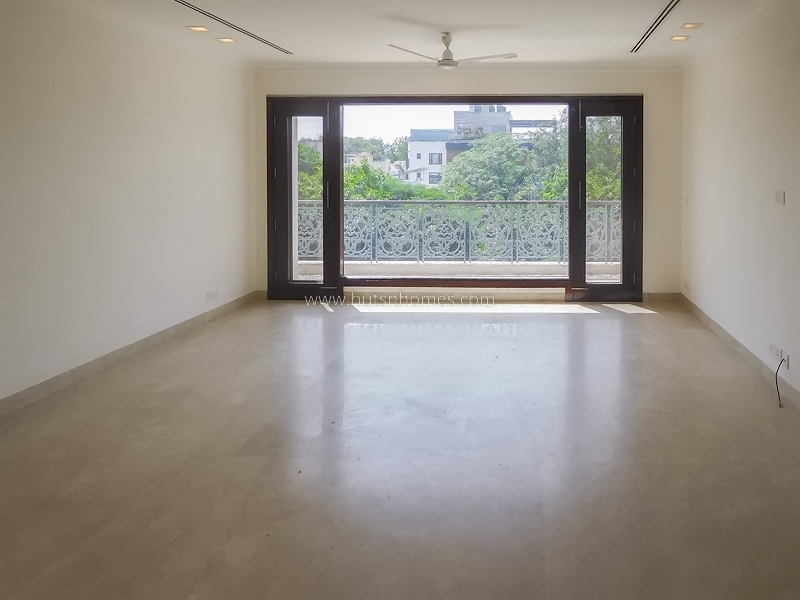 4 BHK Flat For Rent in Chanakyapuri