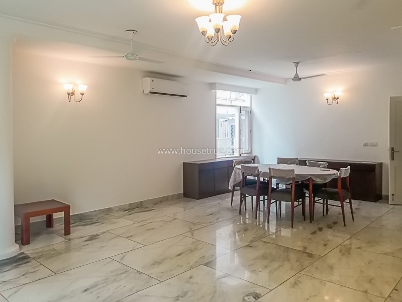 4 BHK Flat For Sale in Hauz Khas Enclave