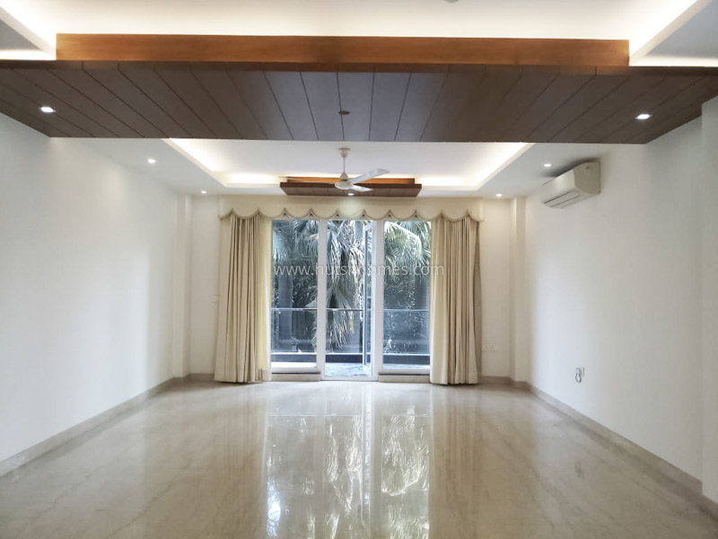 5 BHK Flat For Sale in Greater Kailash Part 1