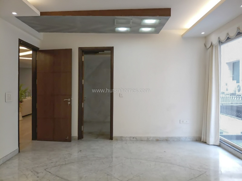 5 BHK Flat For Sale in Greater Kailash Part 1