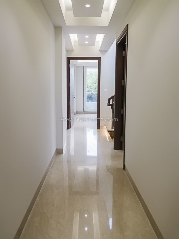 4 BHK Duplex For Sale in Gitanjali Enclave