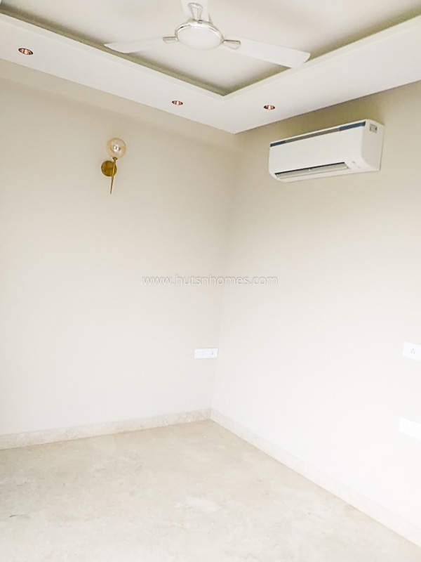 3 BHK Builder Floor For Sale in Panchsheel Enclave