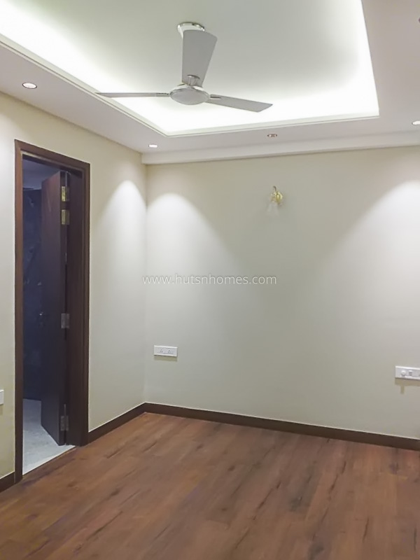 3 BHK Builder Floor For Sale in Panchsheel Enclave