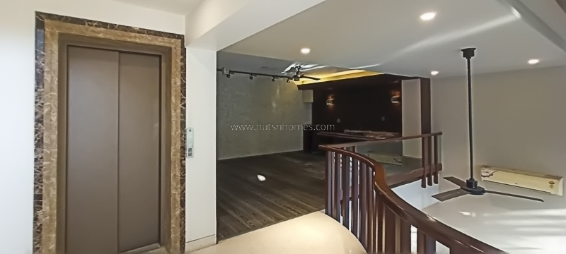 4 BHK House For Sale in Aradhna Enclave