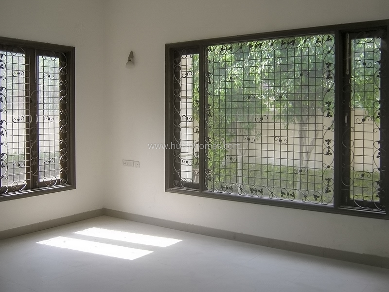 5 BHK Farm House For Sale in Vasant Kunj