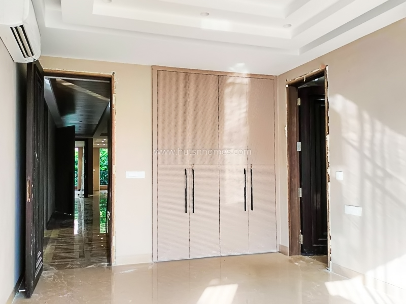 3 BHK Builder Floor For Sale in Greater Kailash Part 2