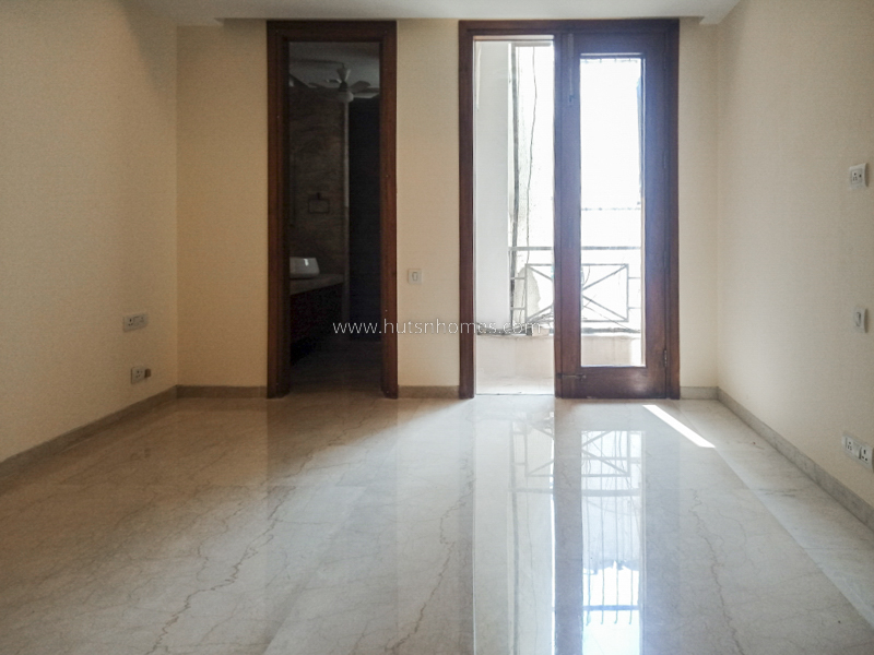 3 BHK Flat For Sale in Vasant Vihar