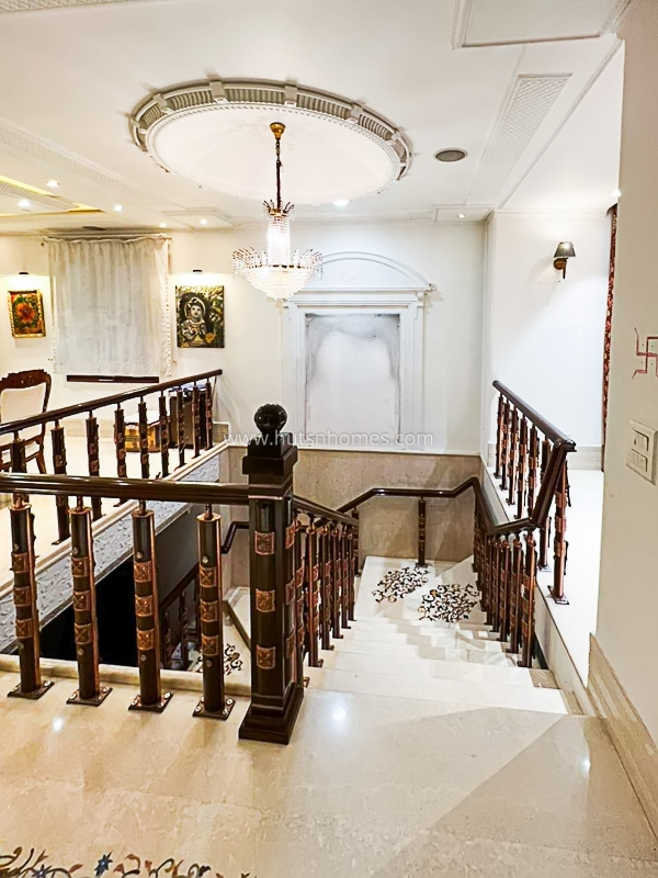 4 BHK Duplex For Sale in Safdarjung Enclave