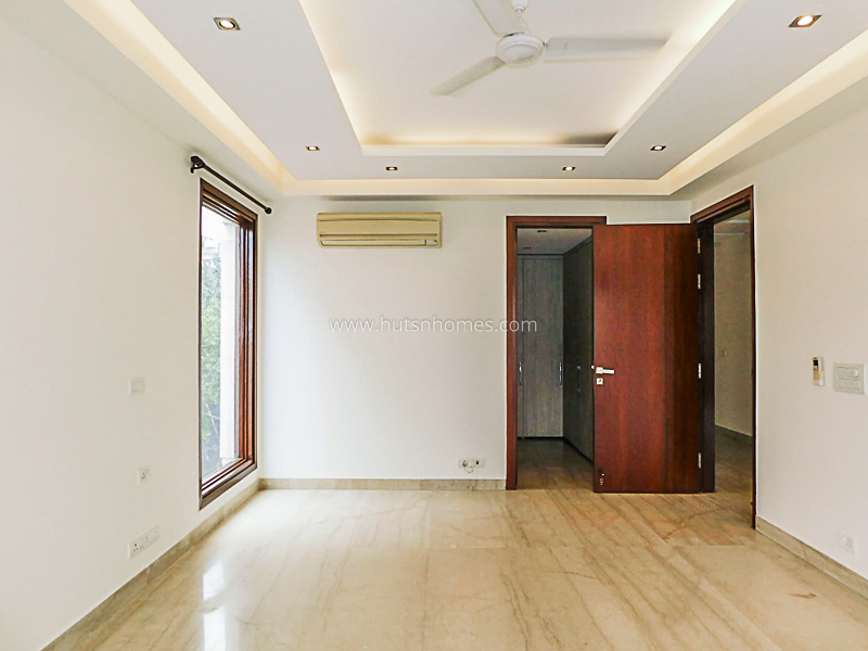 4 BHK Builder Floor For Sale in Kailash Colony