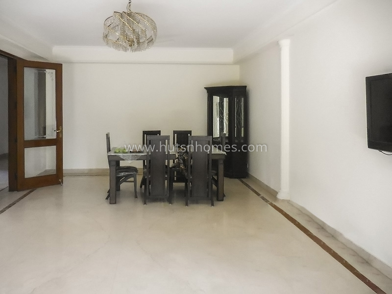 4 BHK Flat For Sale in Vasant Vihar