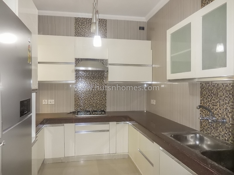 4 BHK Flat For Sale in Vasant Vihar