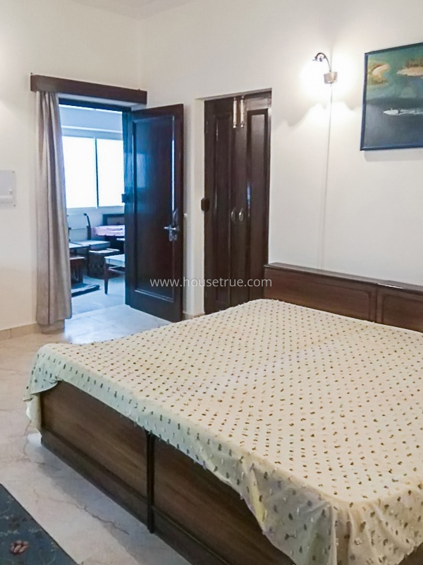 3 BHK Flat For Rent in Green Park Extension