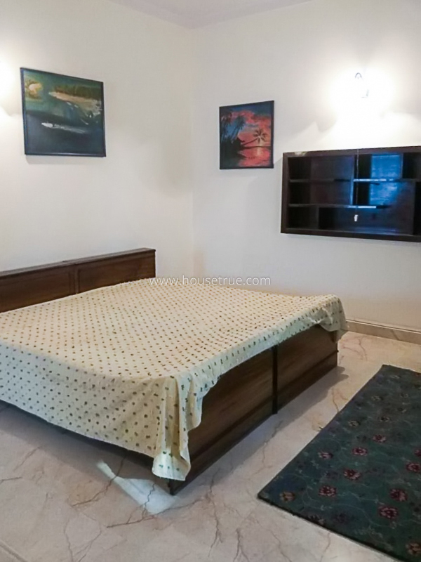 3 BHK Flat For Rent in Green Park Extension