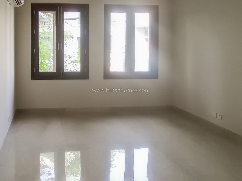 3 BHK Flat For Sale in Jor Bagh