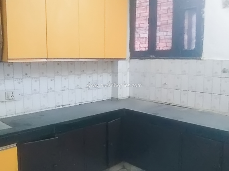 3 BHK Flat For Sale in New Friends Colony