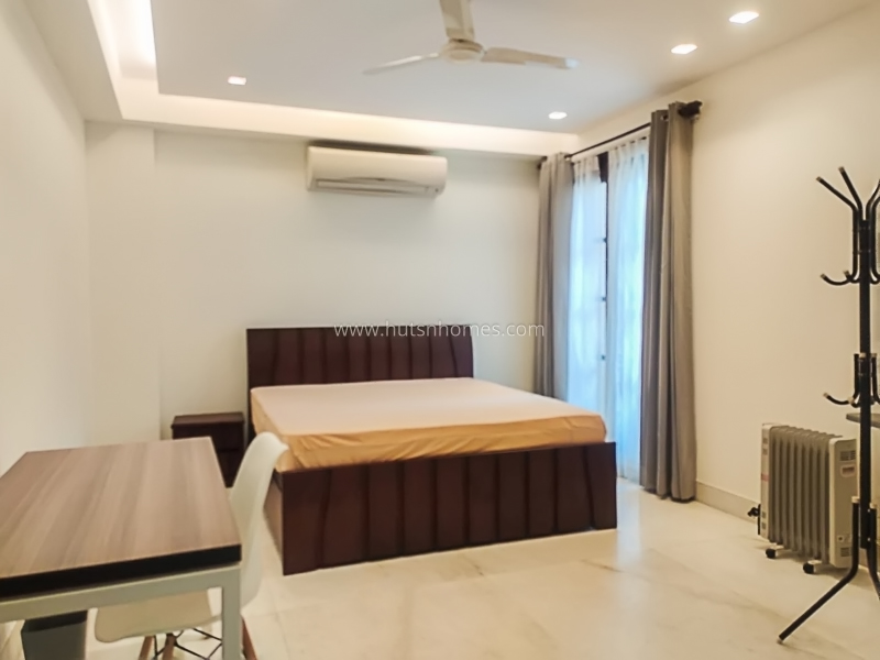 3 BHK Builder Floor For Sale in Shanti Niketan