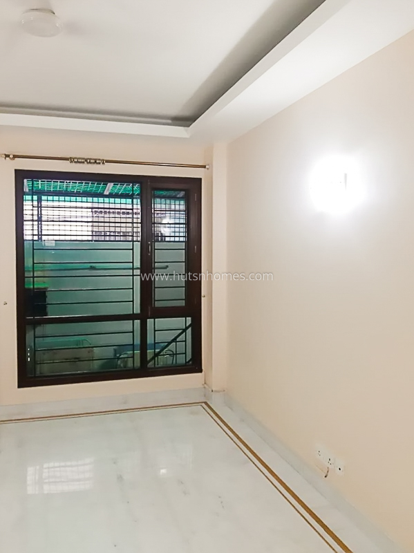 4 BHK Flat For Sale in Greater Kailash Part 2