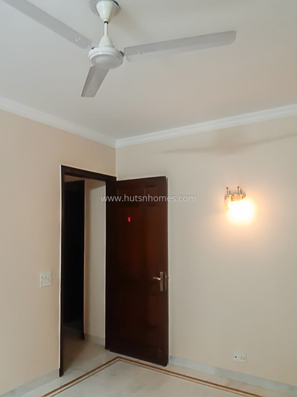 4 BHK Flat For Sale in Greater Kailash Part 2