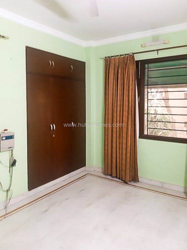 4 BHK Flat For Sale in Greater Kailash Part 2