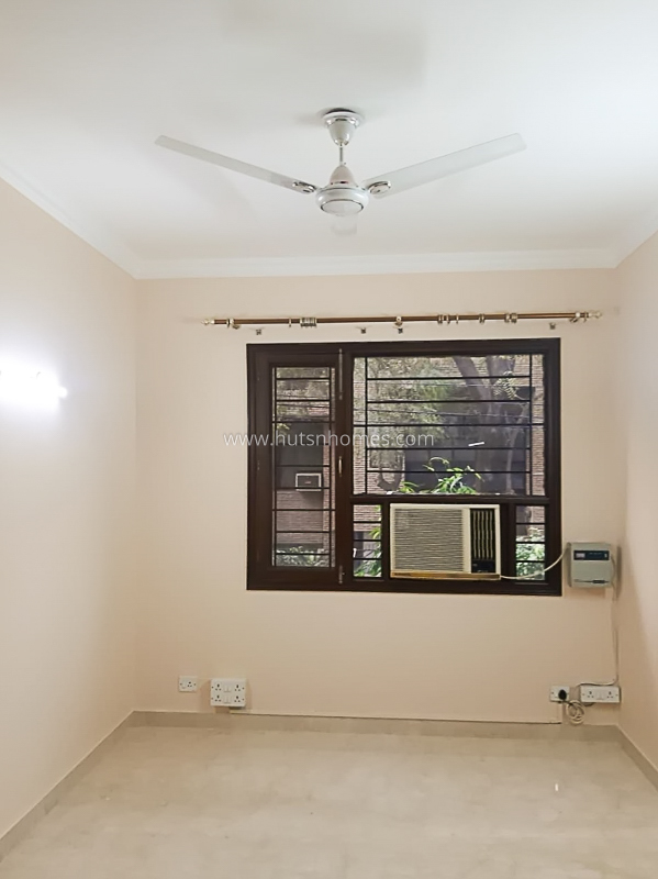 4 BHK Flat For Sale in Greater Kailash Part 2