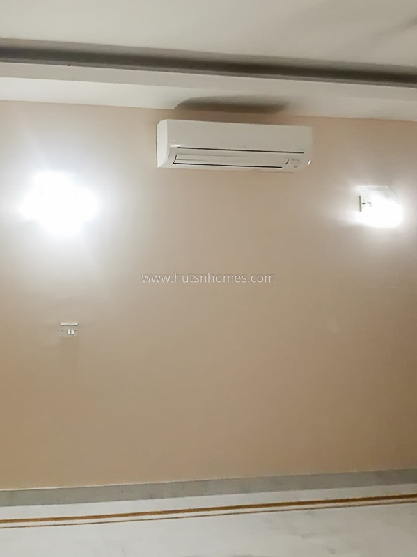 4 BHK Flat For Sale in Greater Kailash Part 2