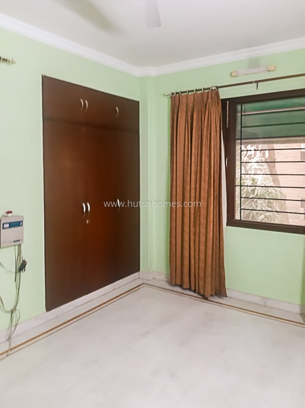 4 BHK Flat For Sale in Greater Kailash Part 2