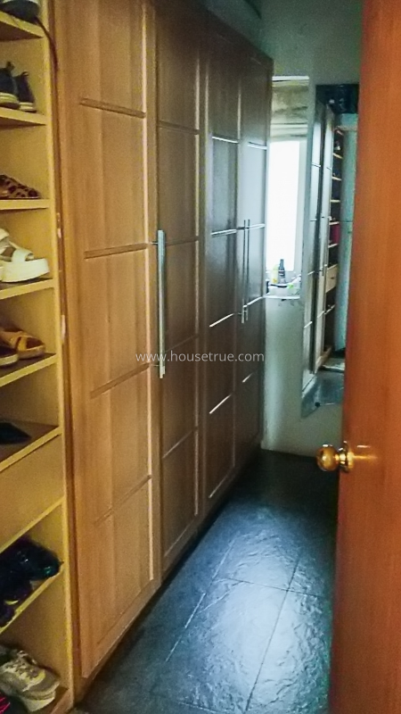 11 BHK House For Sale in Maharani Bagh