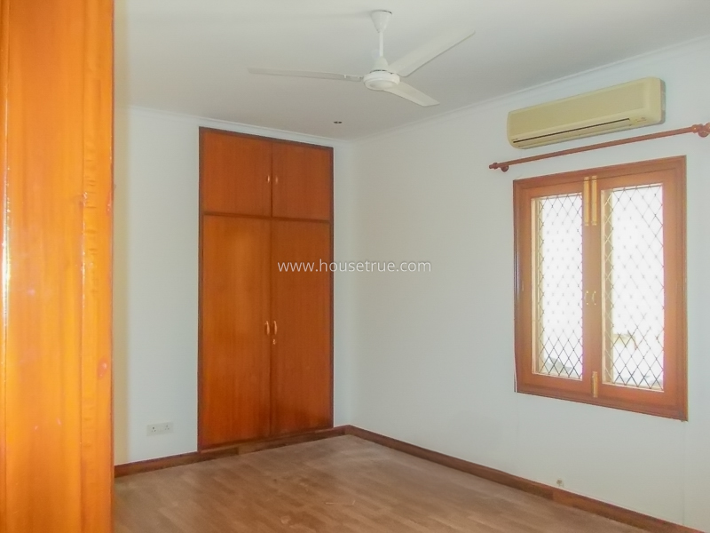 4 BHK Builder Floor For Sale in Vasant Vihar