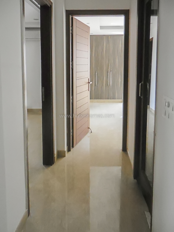 3 BHK Builder Floor For Sale in Defence Colony