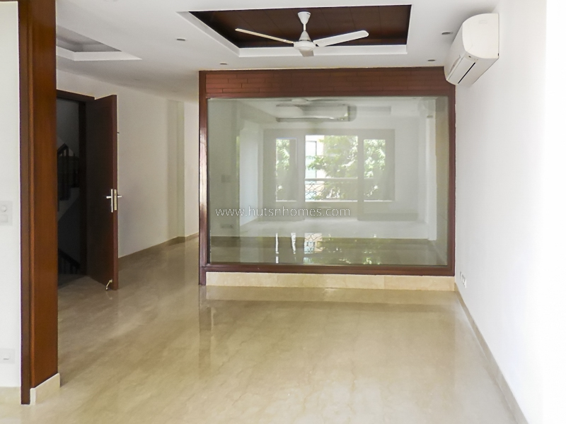 3 BHK Builder Floor For Sale in Defence Colony