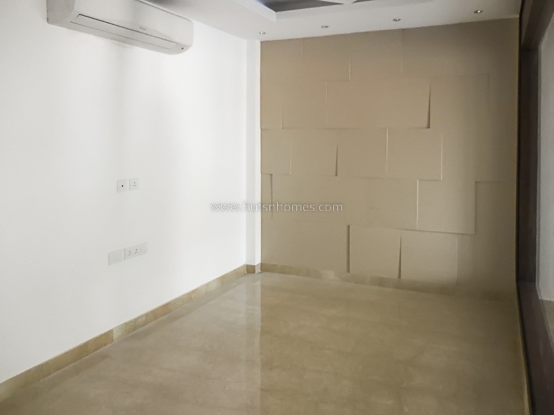 3 BHK Builder Floor For Sale in Defence Colony