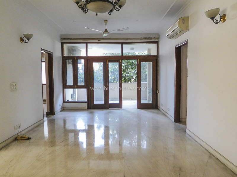 4 BHK Flat For Sale in Vasant Vihar