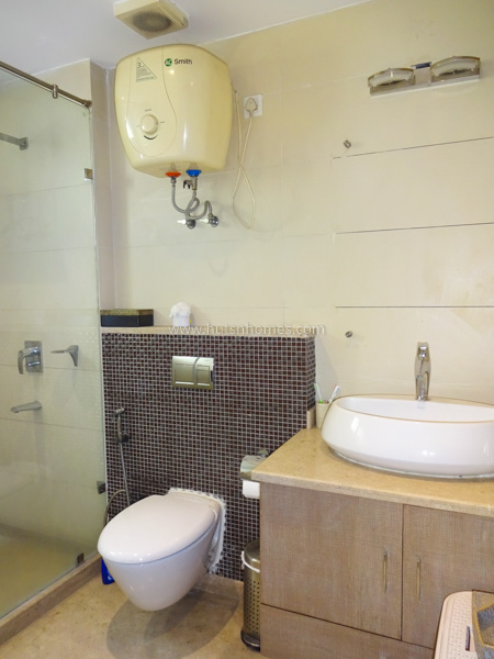 4 BHK Flat For Sale in New Friends Colony