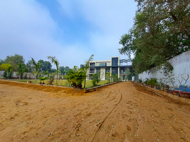 8 BHK Farm House For Rent in Kapashera