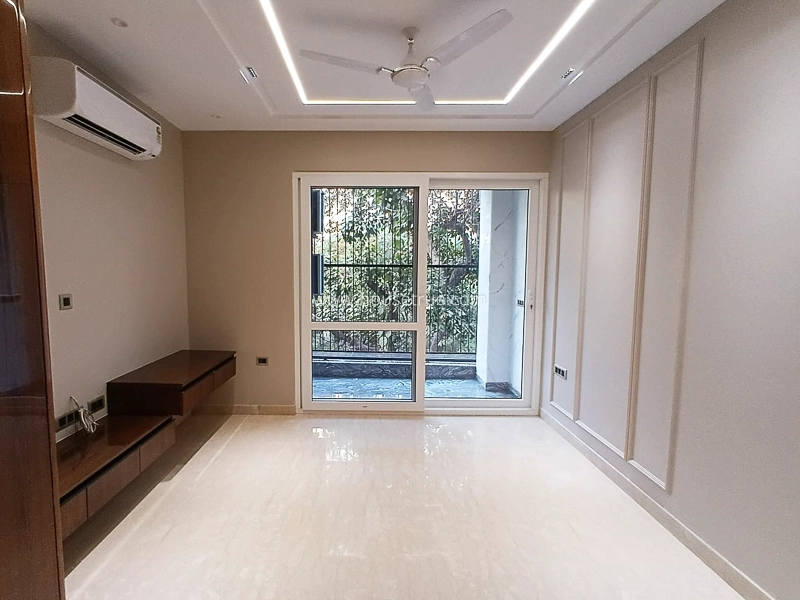 3 BHK Builder Floor For Sale in Safdarjung Enclave