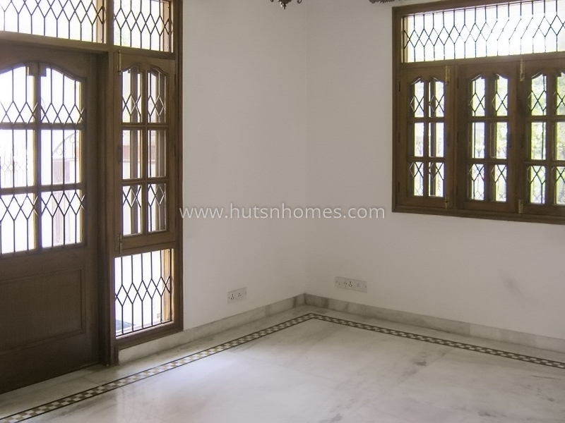 12 BHK House For Sale in Vasant Vihar