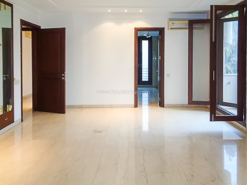 5 BHK Flat For Sale in Greater Kailash Part 2