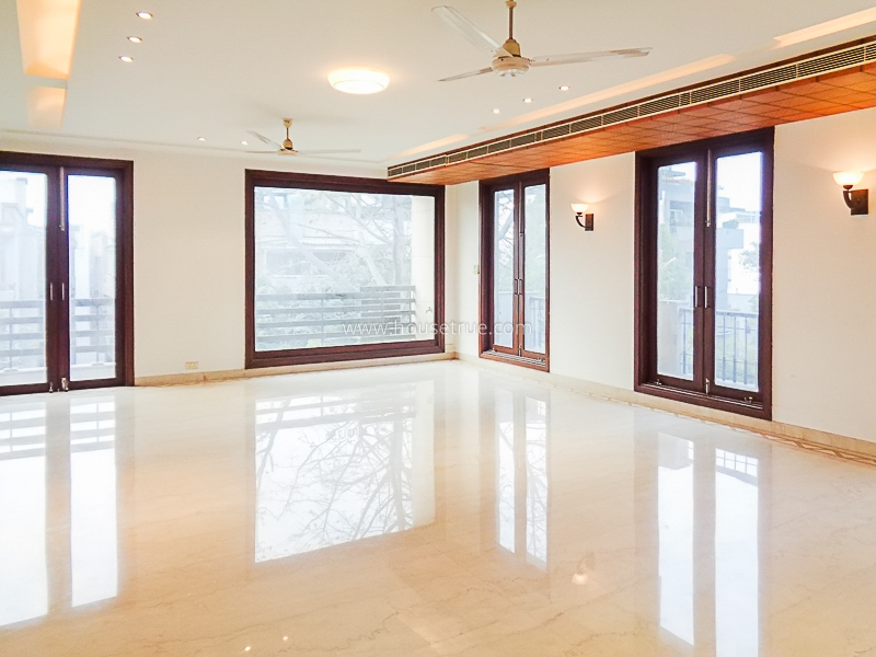 5 BHK Flat For Sale in Greater Kailash Part 2